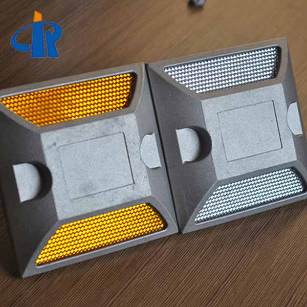 <h3>Half Round Solar Powered Road Studs For Pedestrian Crossing </h3>
